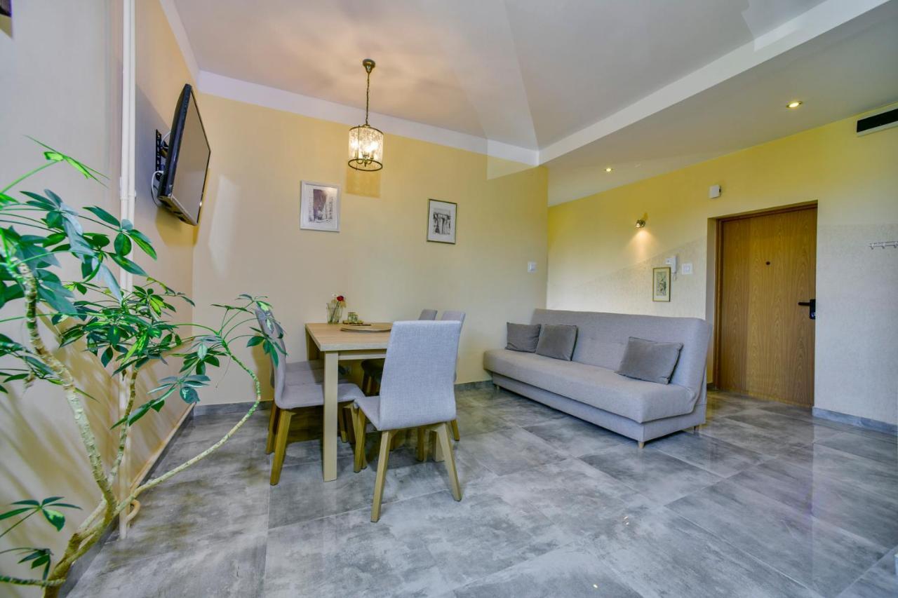 Apartament U Ewy W Kolobrzegu Podczele - 2 Sypialnie 50M2, Wifi I Darmowy Parking! Luaran gambar